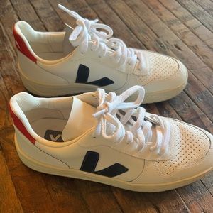 Veja size 8
